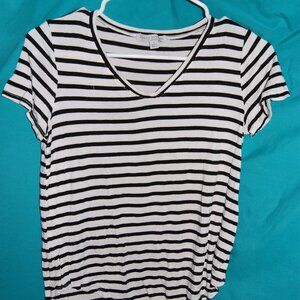 Black & White Stripe Shirt - girls small